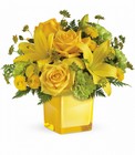 TEV43-2A  Sunny Mood Bouquet 
